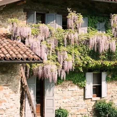 Cascina Burroni Holiday home Lerma