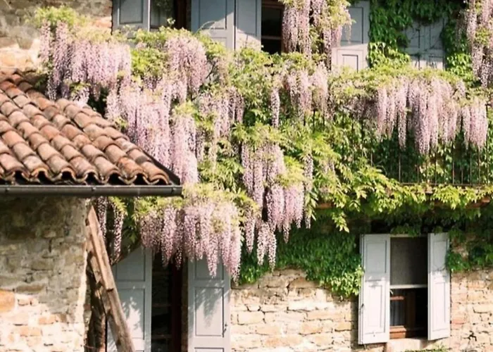 Cascina Burroni Holiday home Lerma